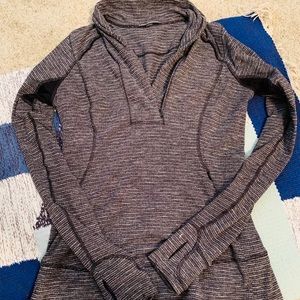 Pull- over || Lululemon